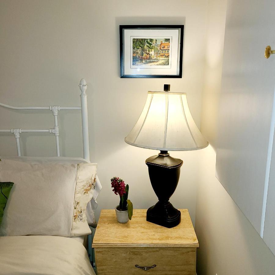 Spacious And Bright Unit With Natural Light. ピカリング エクステリア 写真