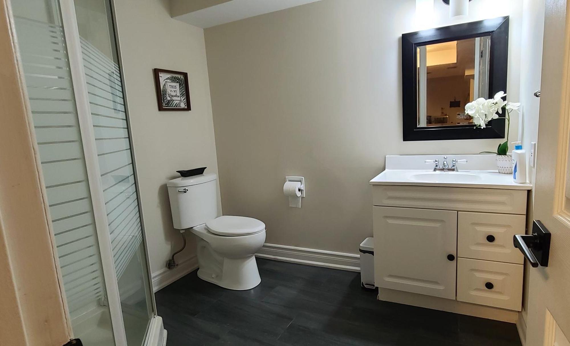 Spacious And Bright Unit With Natural Light. ピカリング エクステリア 写真